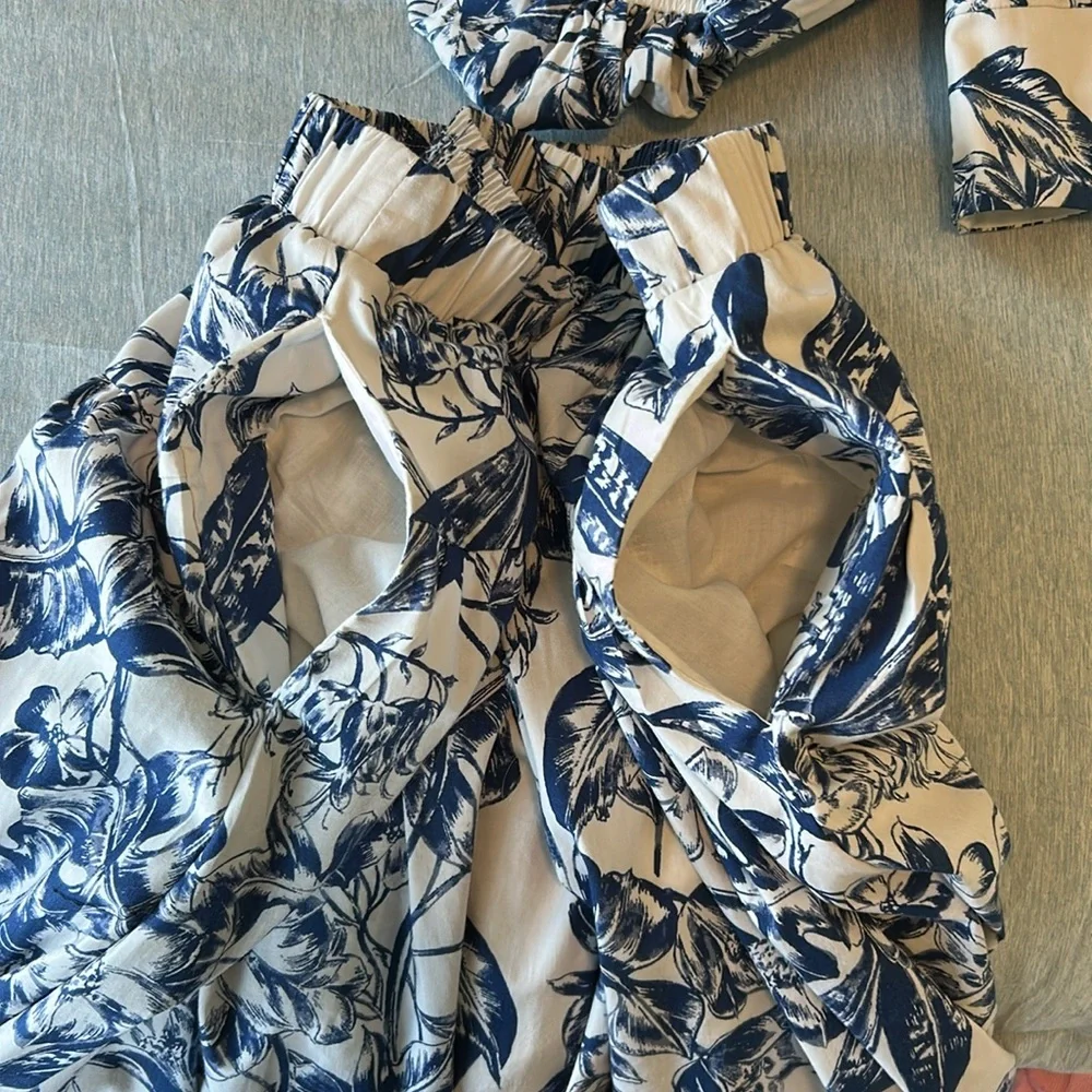 Abercrombie & Fitch Blue and White Floral Maxi Dress